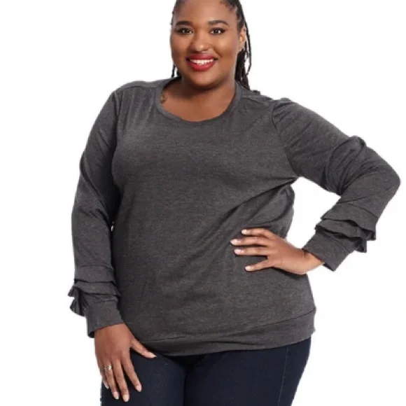 Drew Ruffle Sleeve Charcoal Gray Sweater size Large - Picture 2 of 9